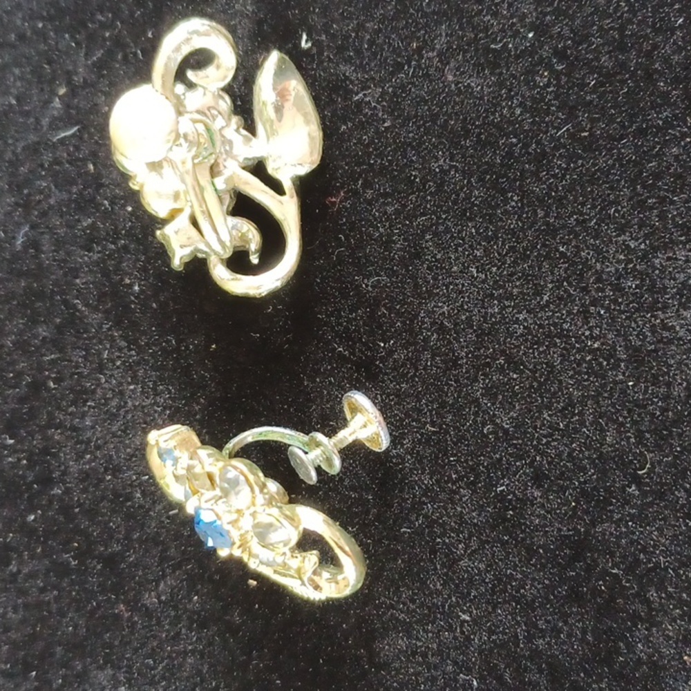 Earings - Picture 4 of 4
